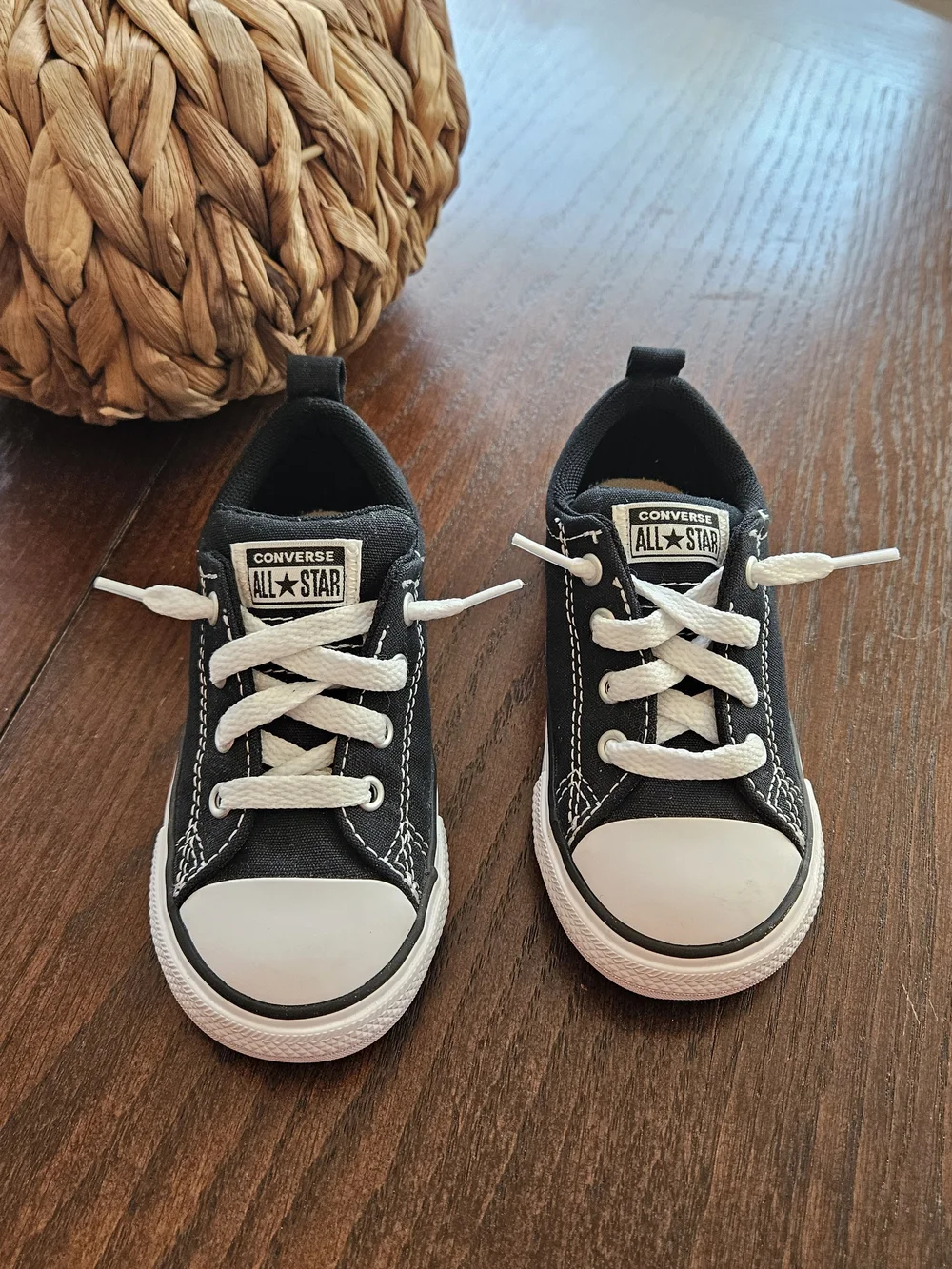 Converse All Star Black White Shoes Toddler Size 8 Sneakers